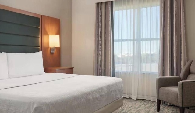 Austin Resort Experience | Free Parking & Onsite Pool | University of Texas -5mi in Austin