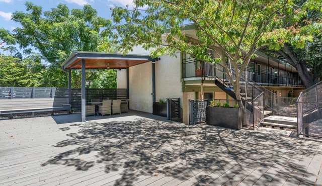 Banksy Bungalow in Zilker Pickleball Close to Downtown