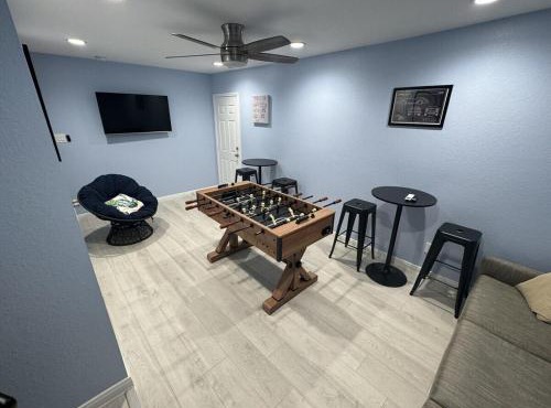 Bay Breeze Escape - 3BR Home with Game Room, Huge Backyard, Patio & Minutes from Boardwalk
