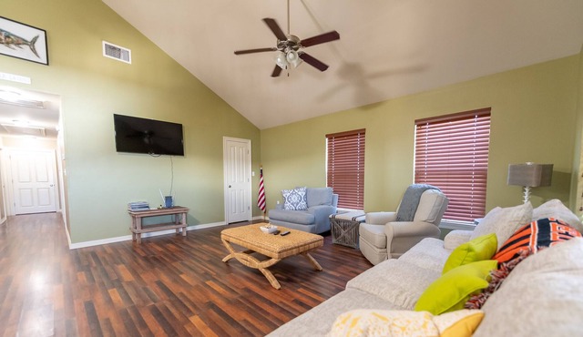 Bayview-- Waterfront with boat access Grand Isle