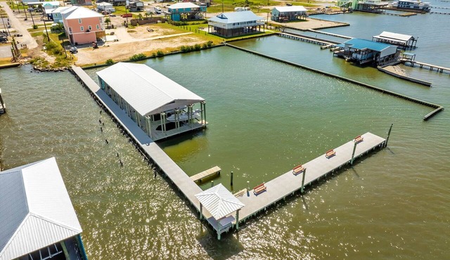 Baywinds Condo 8: Coastal Realty Group