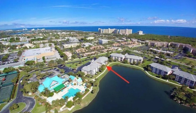Beach Access Resort Condo with Breath-Taking View in Jupiter
