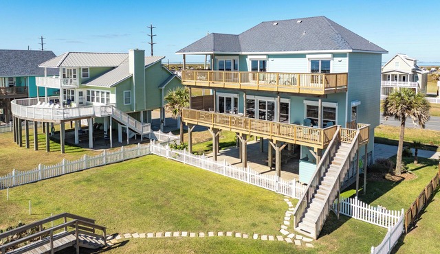 Beachfront w/Dune Walkover, Gulf Views from Every Room, Large Patio