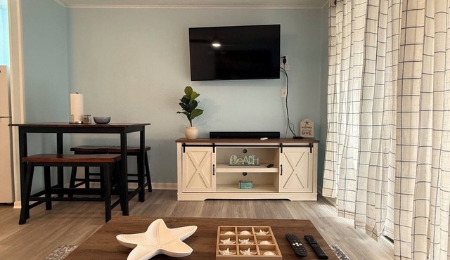 Beachside escape at Villa Del Sol—steps away to sand, pool, Aquarium & USS Lex.