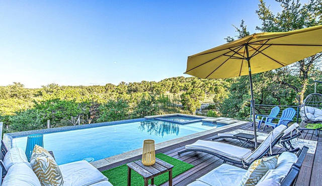 Bear Moon Ranch - Hot Tub, Pool, Pickleball