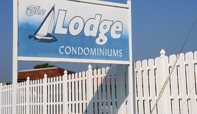 Beautiful 1 bedroom unit at resort, sleeps 4