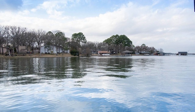 Beautiful Lake Front Home All Decked Out and Ready for Fun