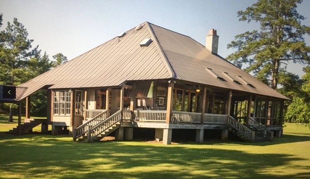 Beautiful Lake house cabin getaway