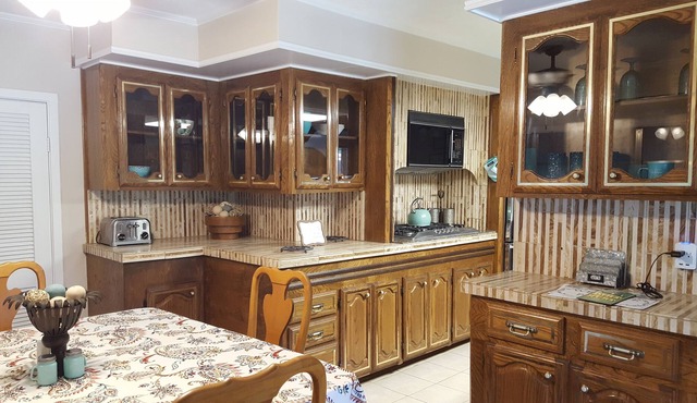 Beautiful, newly renovated, quaint, secluded Farmhouse