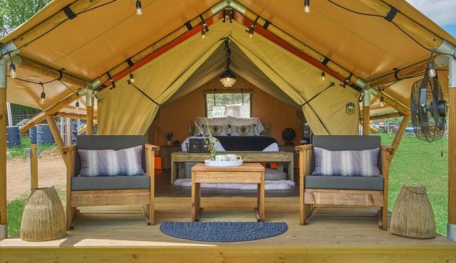 BeeWeaver Luxury Glamping - In A Meading