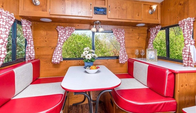 Best Stays@Bumble Bee cozy spot for short stays