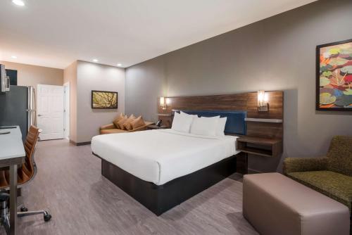Best Western La Place Inn