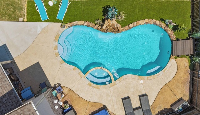 Big Family Pool House Near DFW, Stockyards, Tourism Spots