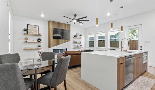 Bottom District Skyline Retreat