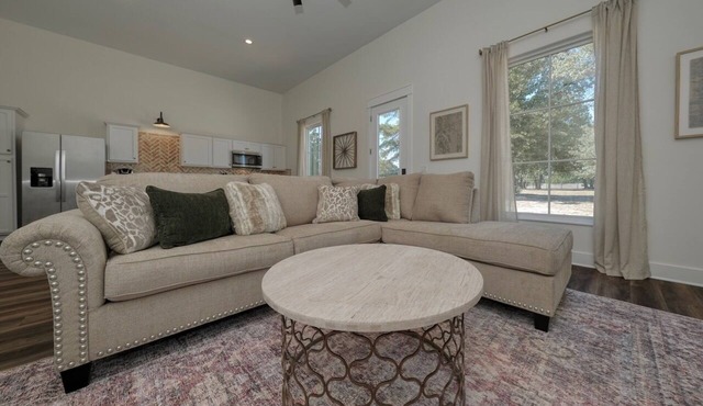 Brand New, Beautifully Appointed, Country Cottage!
