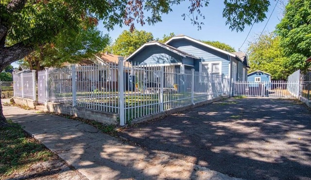 Brand New Craftsman 2BR/2BA Home in Denver Heights