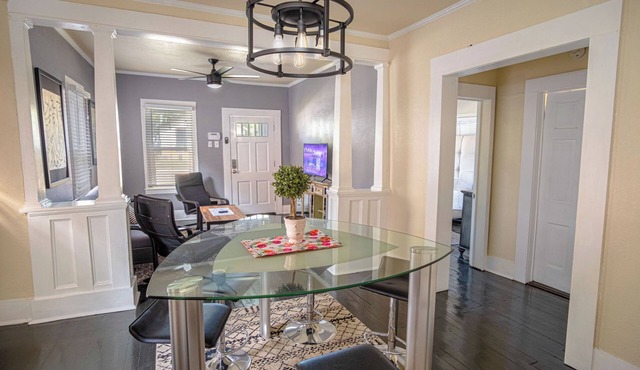 Brand New Listing!cozy Historic House 5mindt