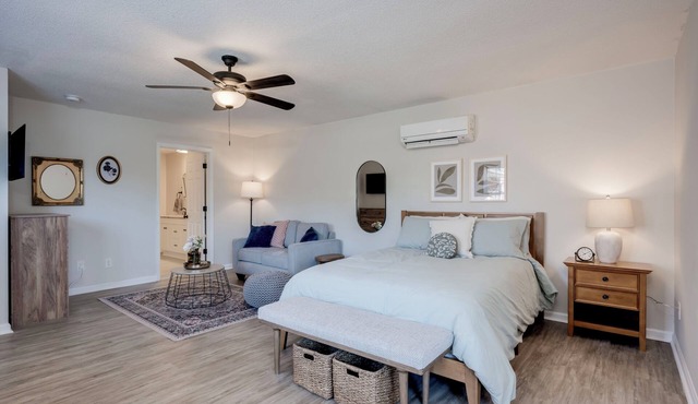Bright Spacious Augusta Cottage - 1 Bedroom Studio With Parking in Augusta