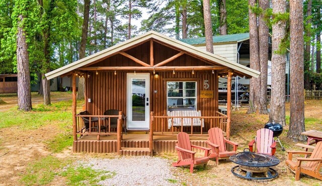 Cabin 5 Waterfront Cedar Cabin, Deck