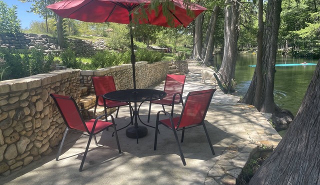 Cabin with wonderful view and Private River Access