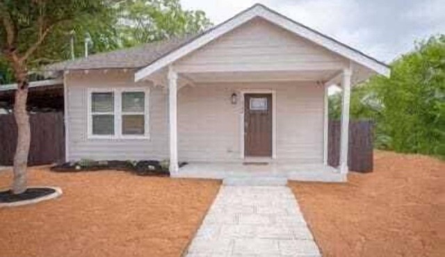 Captivating 4BR 2BA Home Near Awesome Downtown