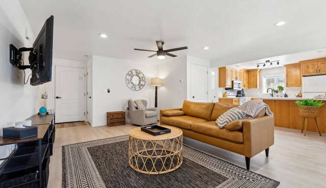 Casa Cliffside Zone 2: Animal Friendly, Spacious Escape w/Private Yard in Logan
