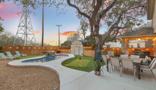 Casa Cultura San Antonio Vacation Rental near Sea World~Heated Pool~Lackland