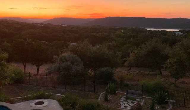 Casa de Jane on Lake Travis, the perfect escape