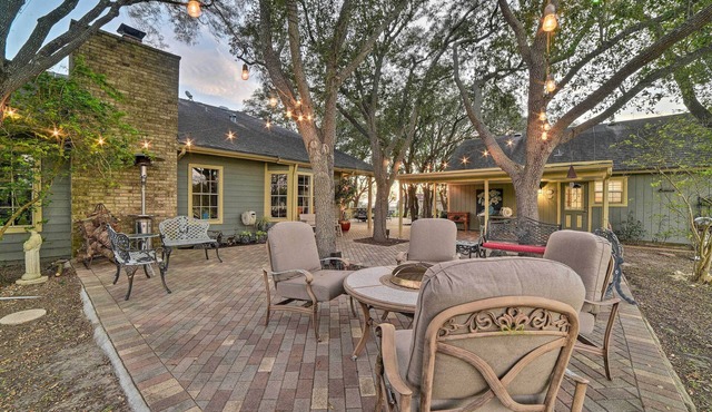 Casa de Samuel - Patio, Fountain & Outdoor Kitchen