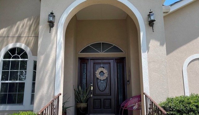 Casa Escondida.your home away from home. Centrally located with a rural feel.