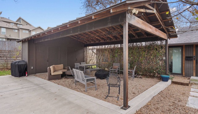 CasaATX: Where Austin living meets comfort and style