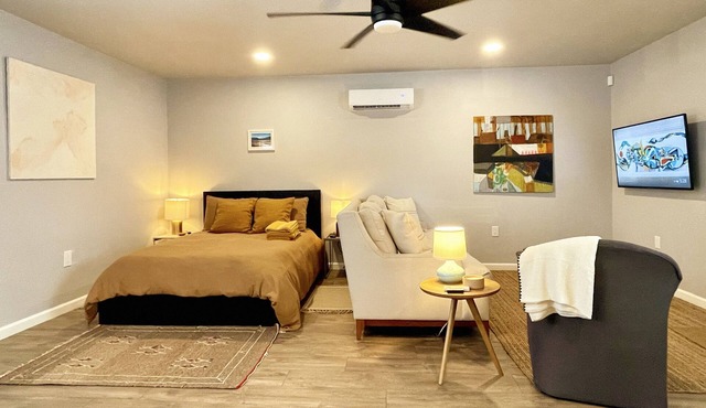 Casita at Casa Rambler (Pet-friendly guest house!)