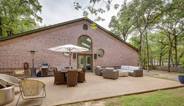 Cedar Creek Lake Retreat - Near Wedding Venues