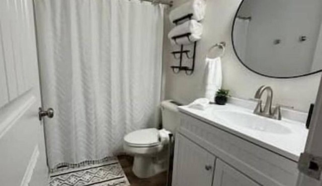Charming 3-bedroom house in superb Farmington with WiFi, AC