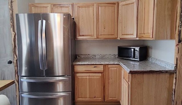 Charming cabin in Hico with AC - perfect for a cozy getaway