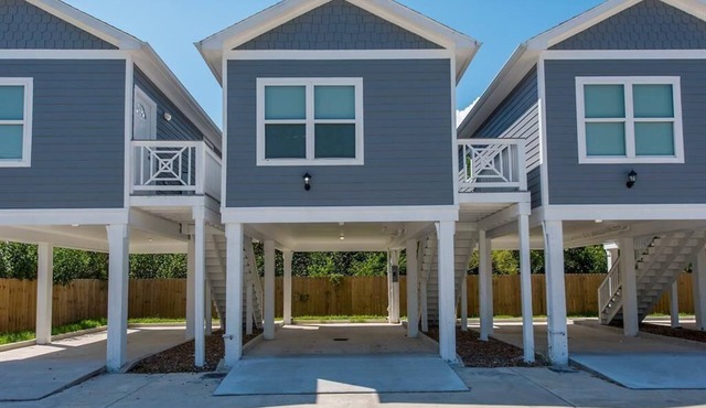 Charming cabin with full kitchen! Unit 6/6