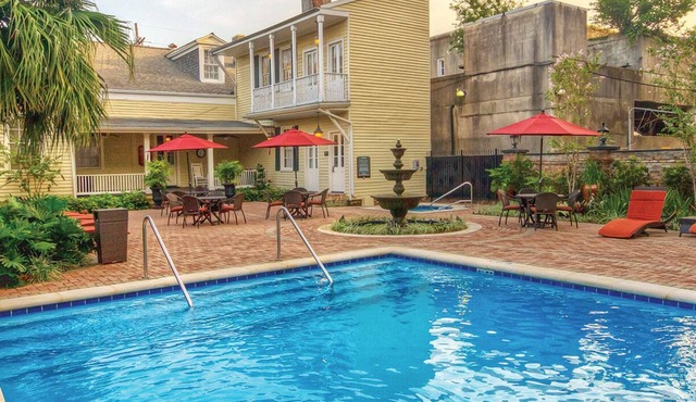 Charming Hotel in the Beautiful Garden District