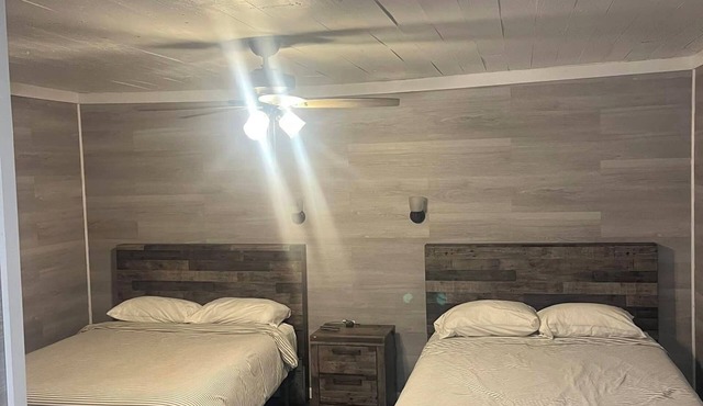Charming hotel with WiFi and AC in serene Golden Meadow