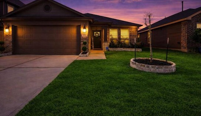 Charming house in fabulous Houston perfect for your next getaway