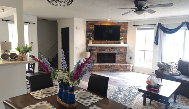 Charming NOLA Condo
