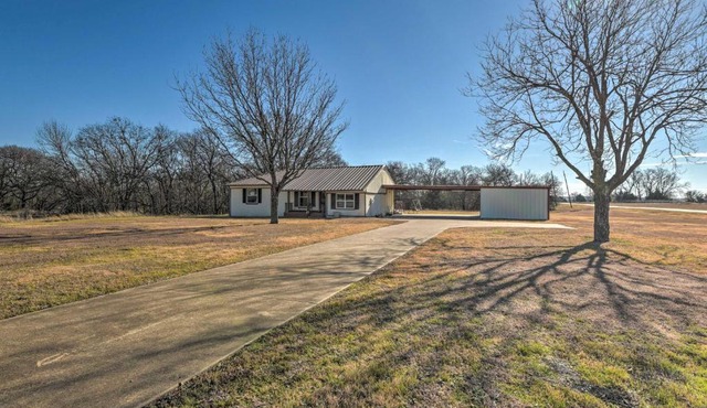 Charming Palmer Family Home on 5 Acres!