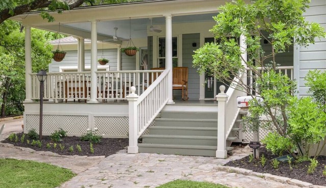 Charming Tarrytown Bungalow