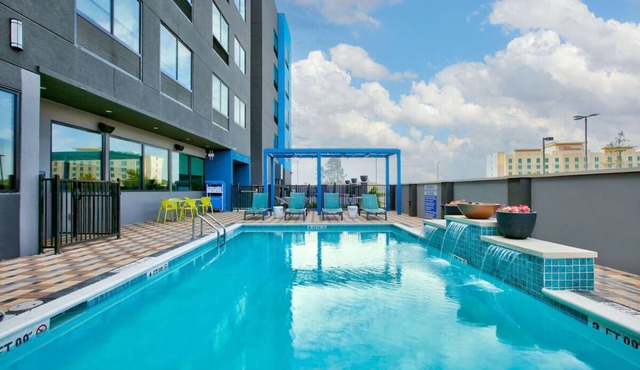 Chic Room | Ideal for Families Visiting The Shops at La Cantera