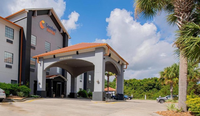Comfort Suites Oil Center
