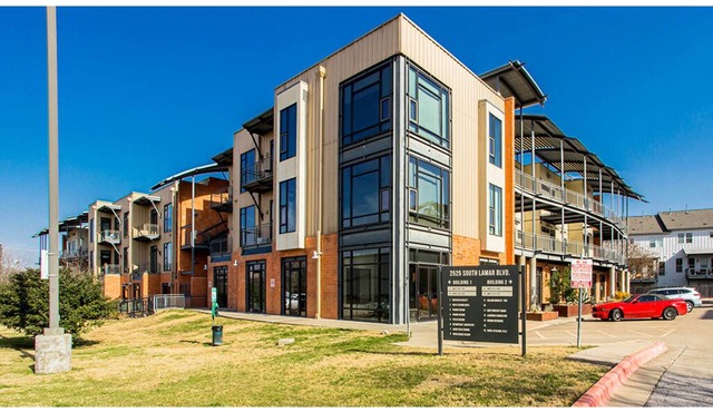 Convenient Condo Near Zilker & Barton Springs!