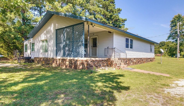Cookson Vacation Rental w/Spacious Yard & Porch!