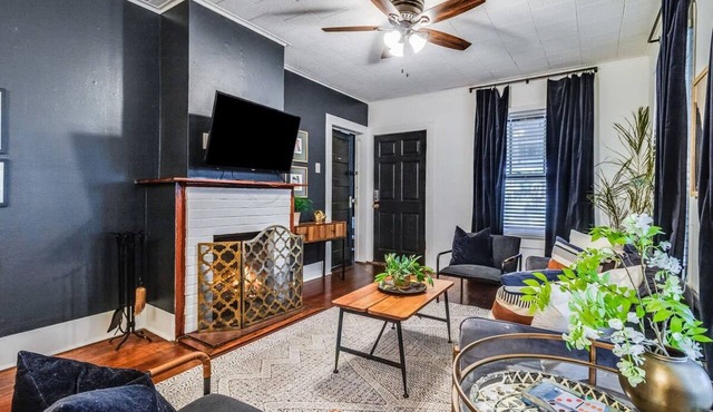 Corporate Comfort in Freetown - Port Rico Spacious Homes for Work Crews