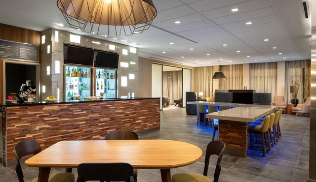 Courtyard by Marriott Lafayette South