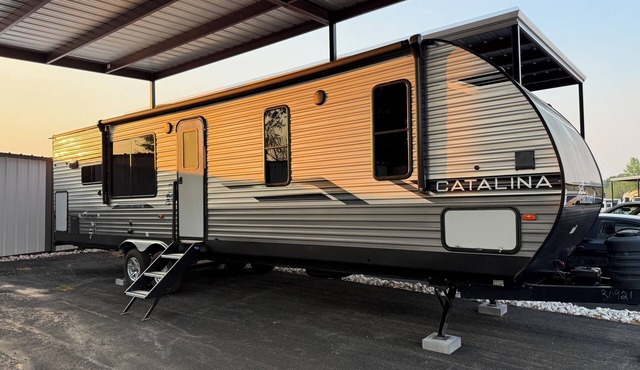 Cozy 1-bedroom recreational vehicle in Flint, TX with AC