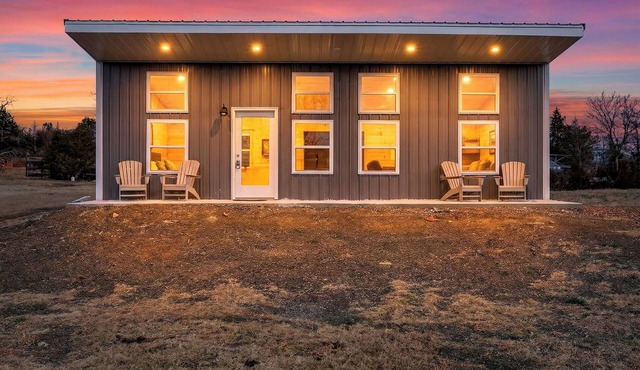Cozy 2-bedroom cabin in Talihina - Close to Talimena Drive and Choctaw Capital